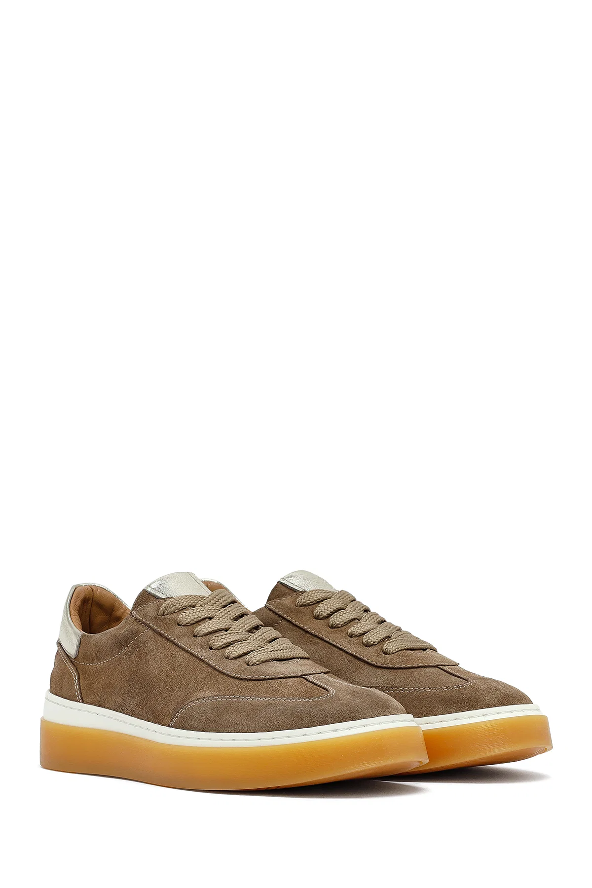 Kadın Bej Bağcıklı Süet Deri Sneaker - Image 3