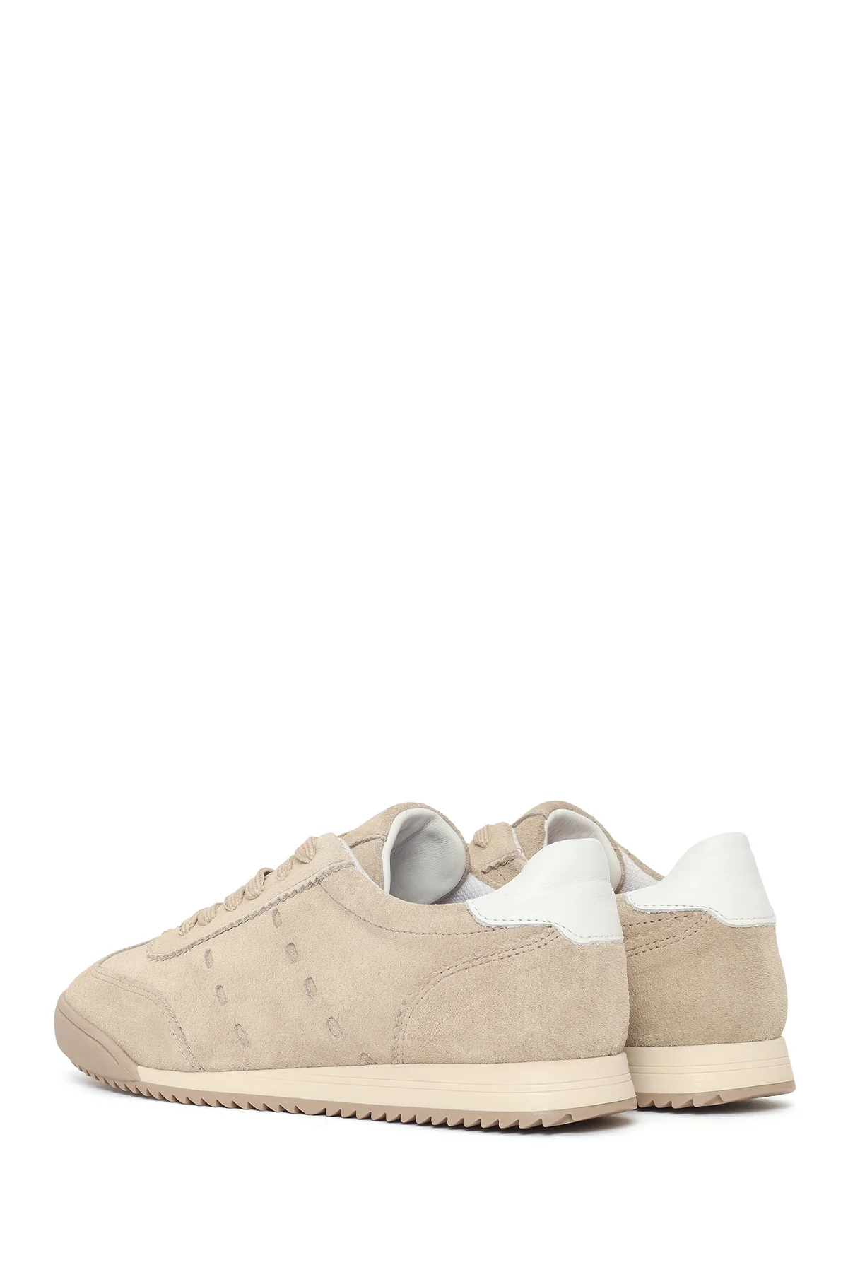 Kadın Bej Bağcıklı Süet Deri Sneaker - Image 6