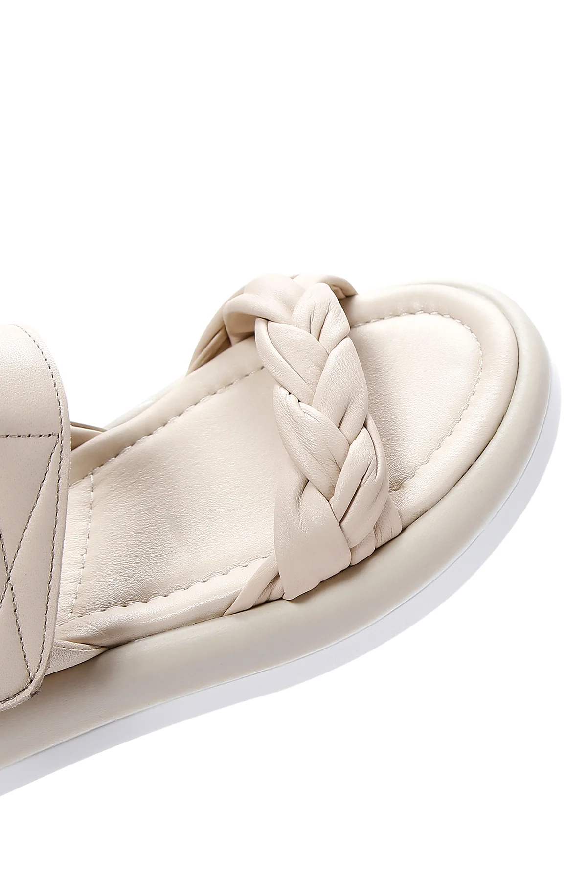 Kadın Bej Bilekten Bantlı Deri Comfort Sandalet - Image 8