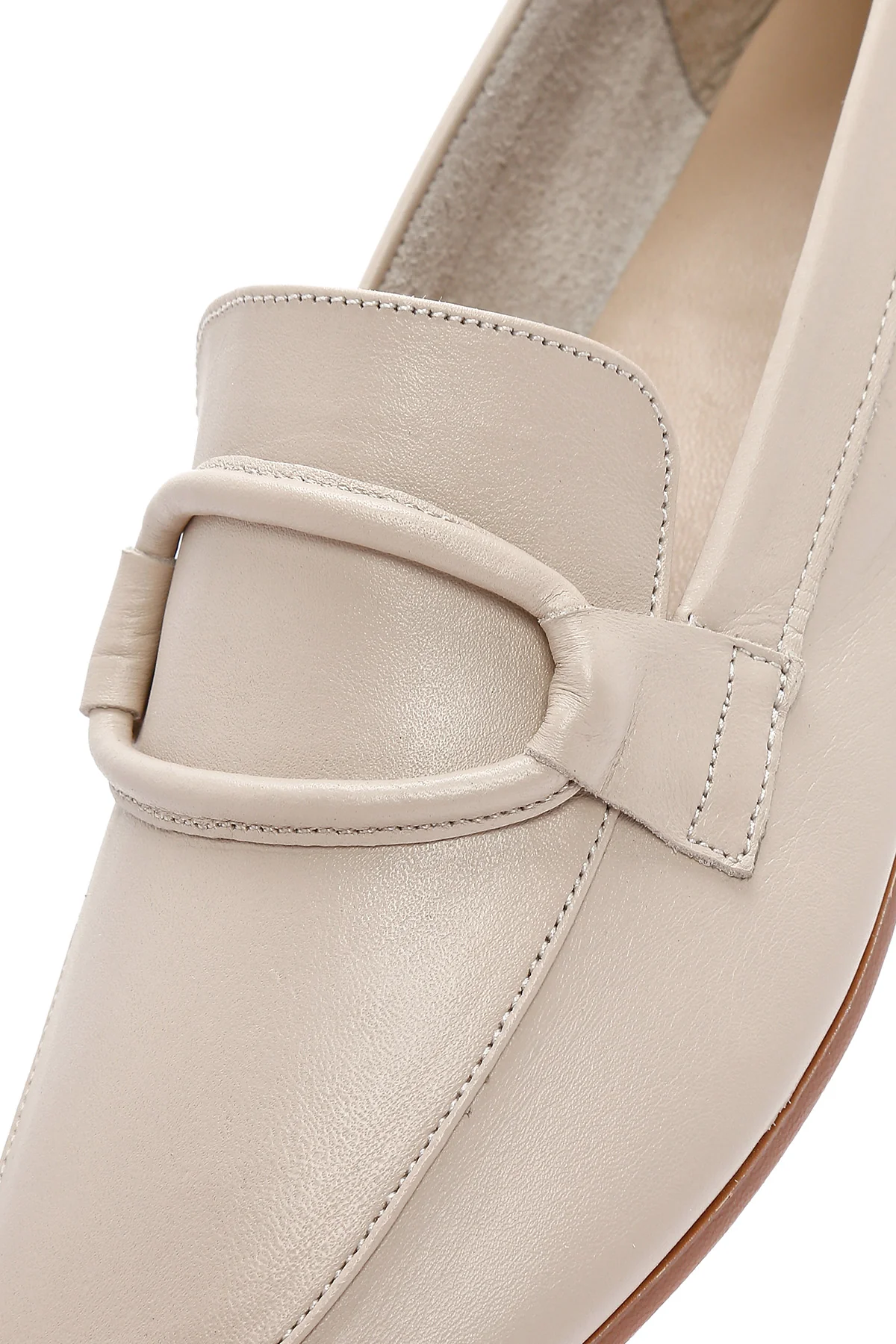 Kadın Bej Deri Maskülen Loafer - Image 10