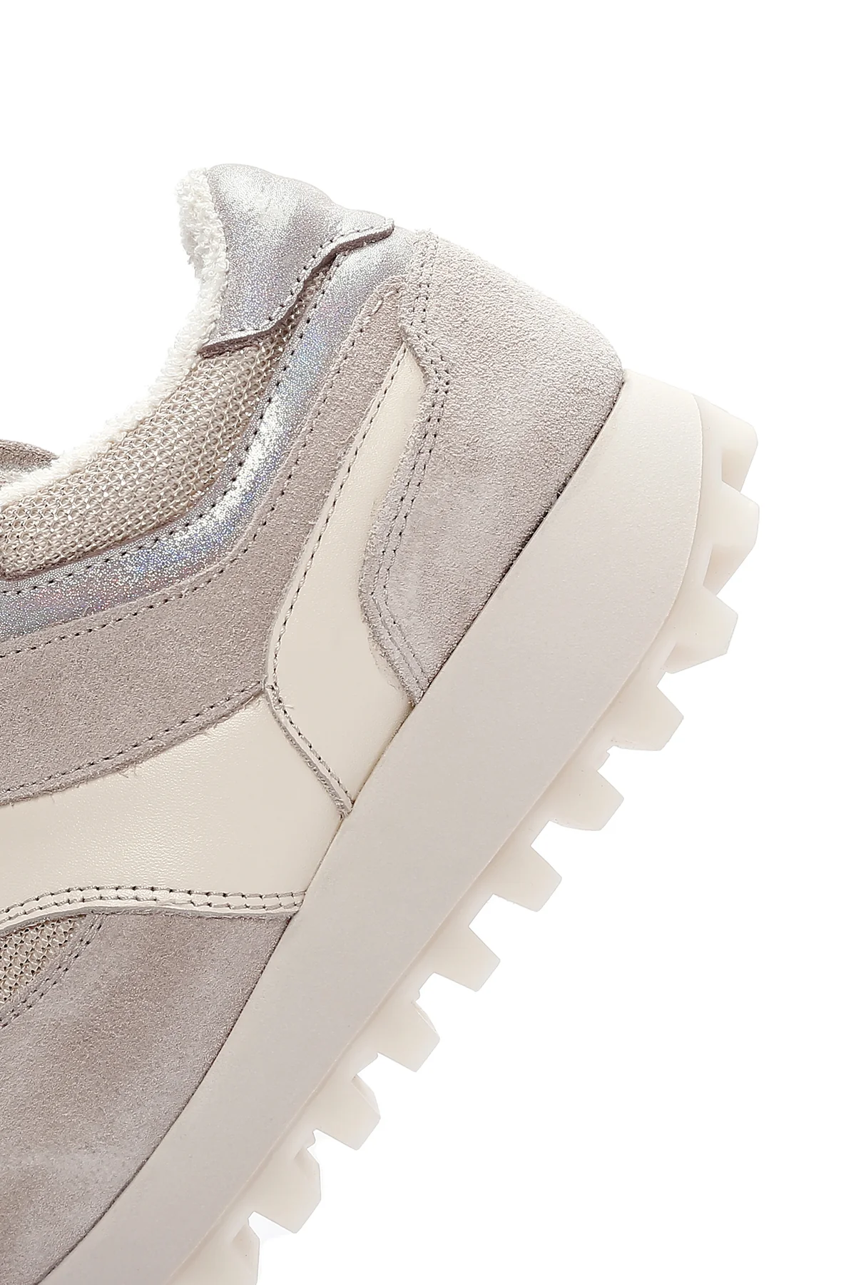 Kadın Bej Kalın Tabanlı Deri Sneaker - Image 6