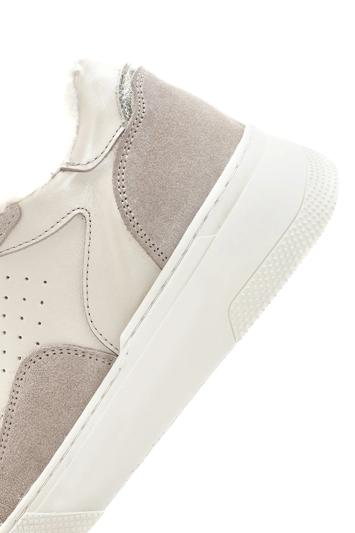 Kadın Bej Kalın Tabanlı Kürklü Deri Sneaker - Image 7