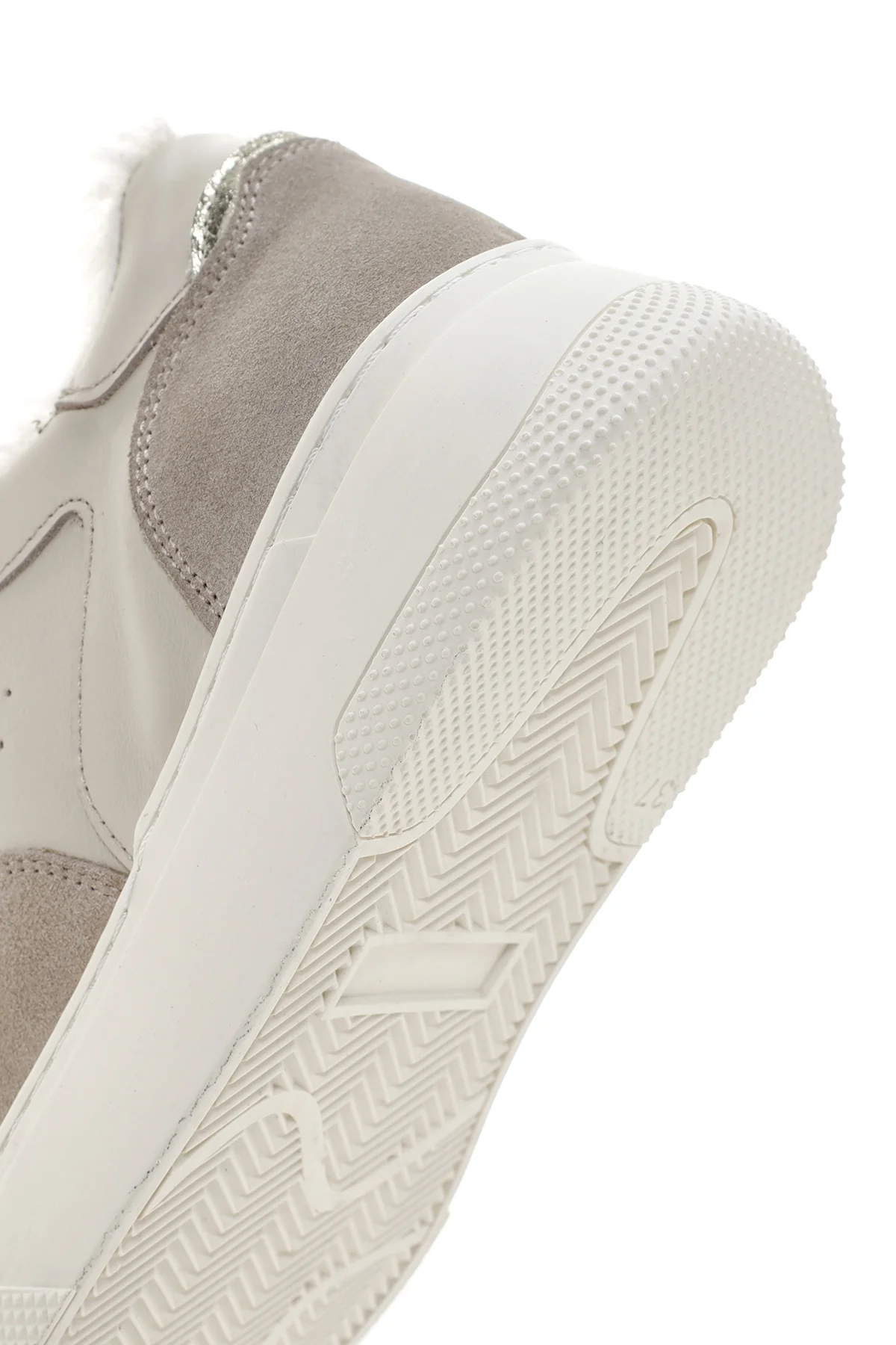 Kadın Bej Kalın Tabanlı Kürklü Deri Sneaker - Image 8