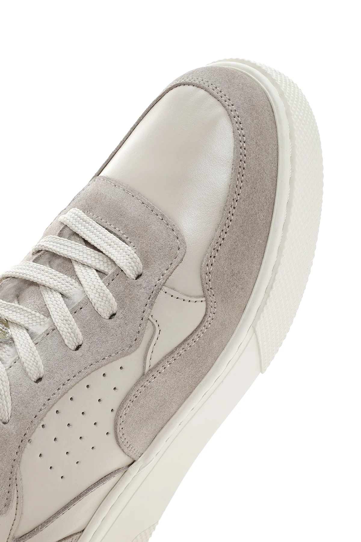 Kadın Bej Kalın Tabanlı Kürklü Deri Sneaker - Image 9