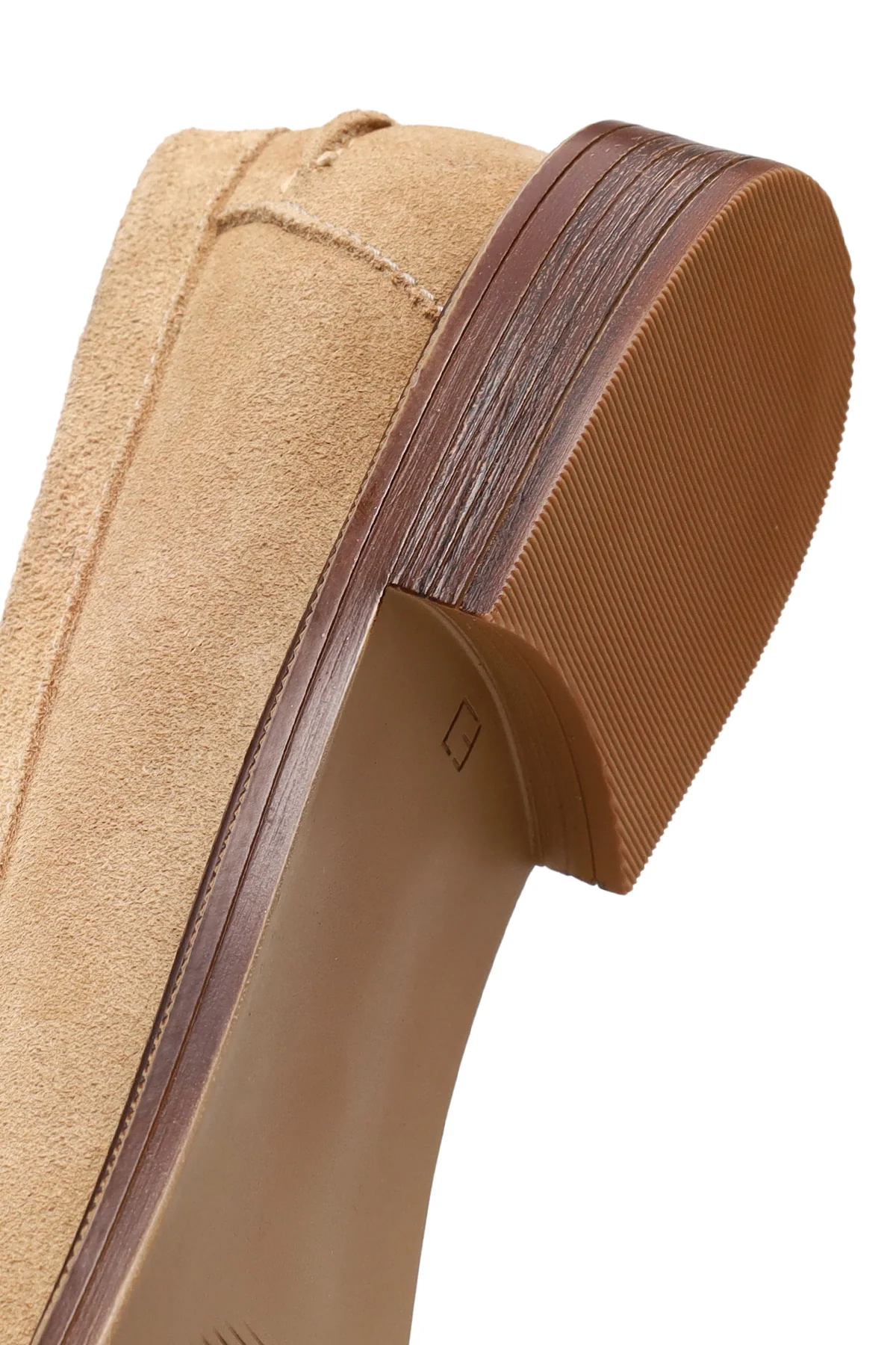 Kadın Bej Püsküllü Süet Deri Loafer - Image 8