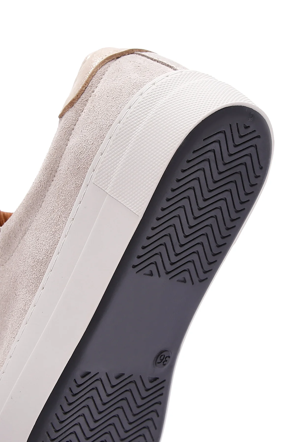 Kadın Bej Süet Deri Kalın Tabanlı Sneaker - Image 7