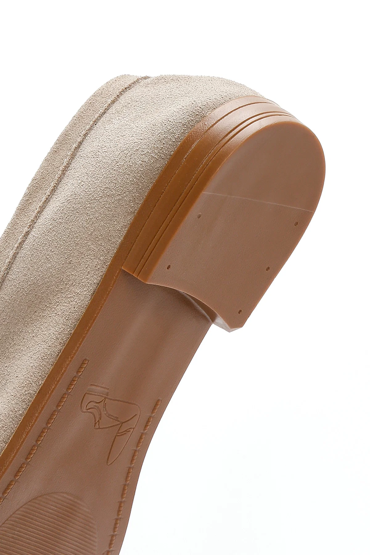 Kadın Bej Süet Deri Maskülen Loafer - Image 10
