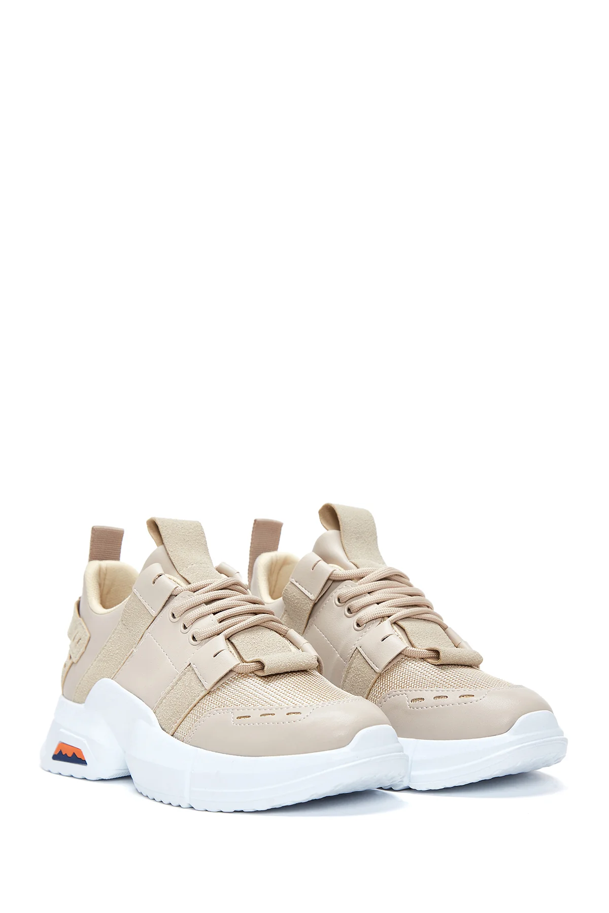Kadın Bej Yüksek Taban Sneaker - Image 3