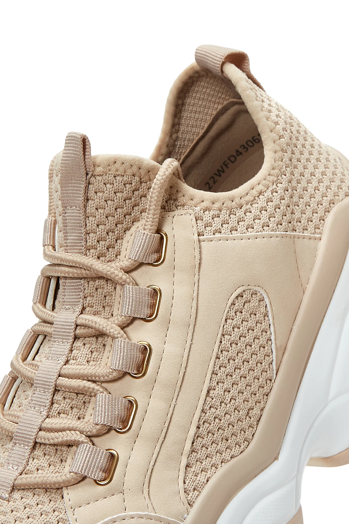 Kadın Bej Yüksek Tabanlı Sneaker - Image 12