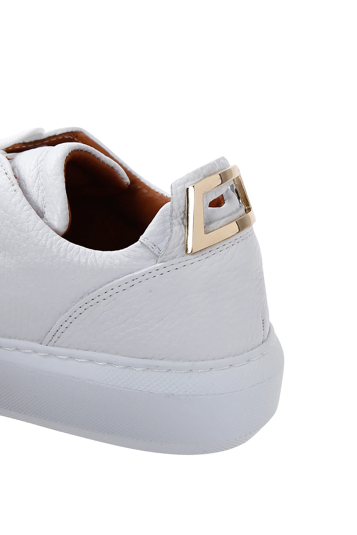Kadın Beyaz Bağcıklı Deri Sneaker - Image 6