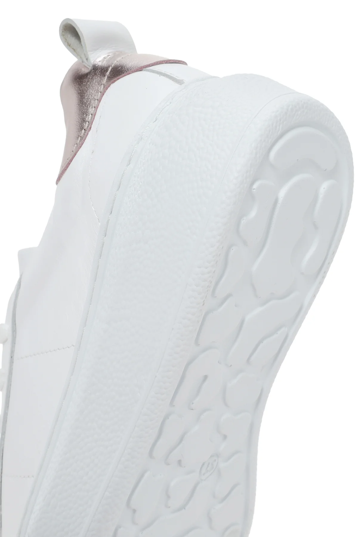 Kadın Beyaz Bağcıklı Deri Sneaker - Image 9