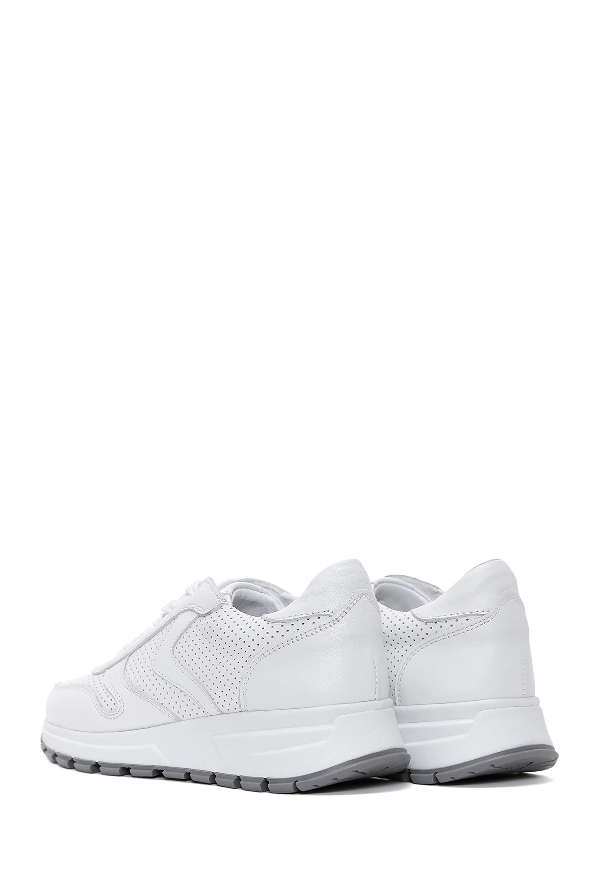 Kadın Beyaz Bağcıklı Deri Sneaker - Image 5