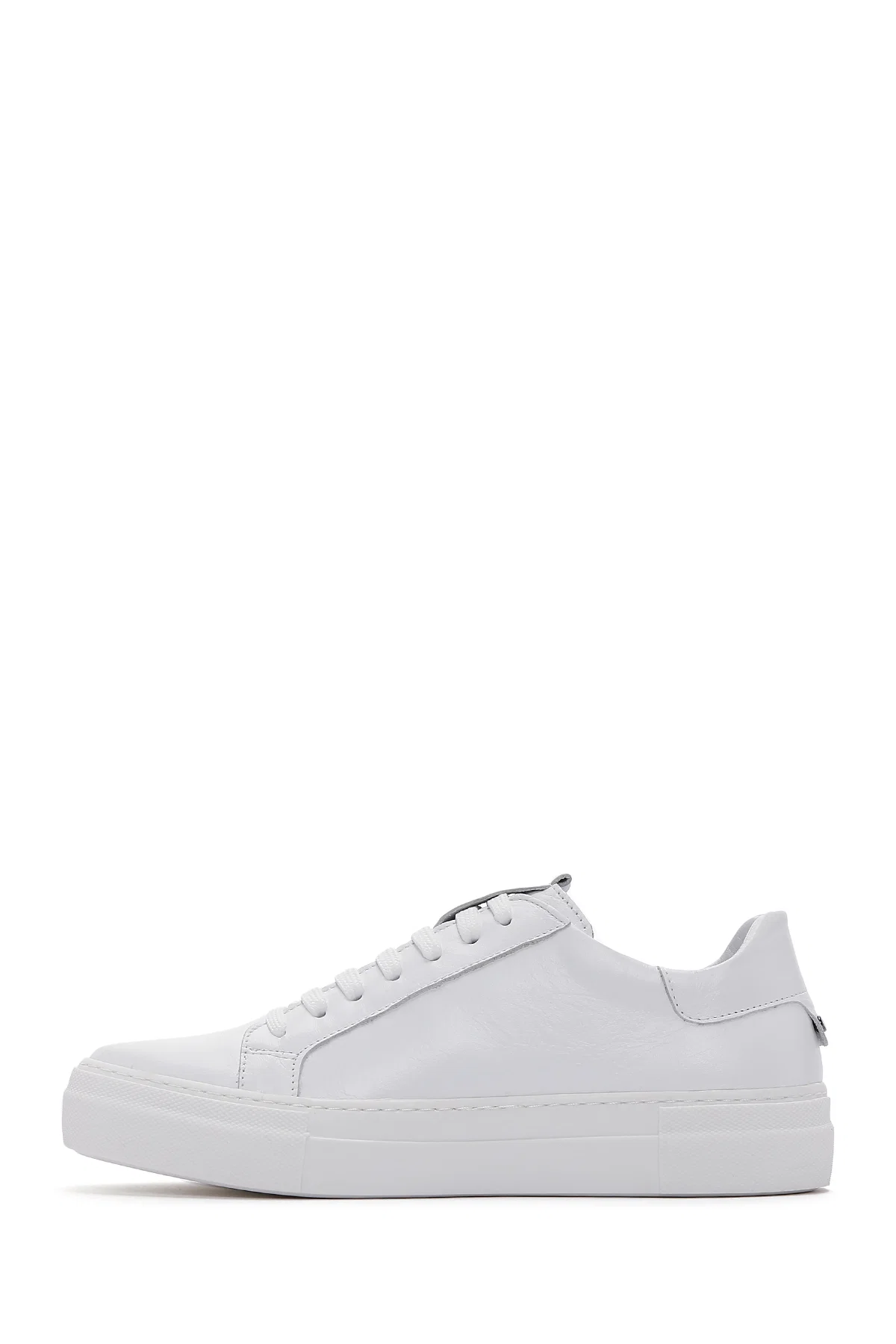 Kadın Beyaz Bağcıklı Deri Sneaker - Image 2