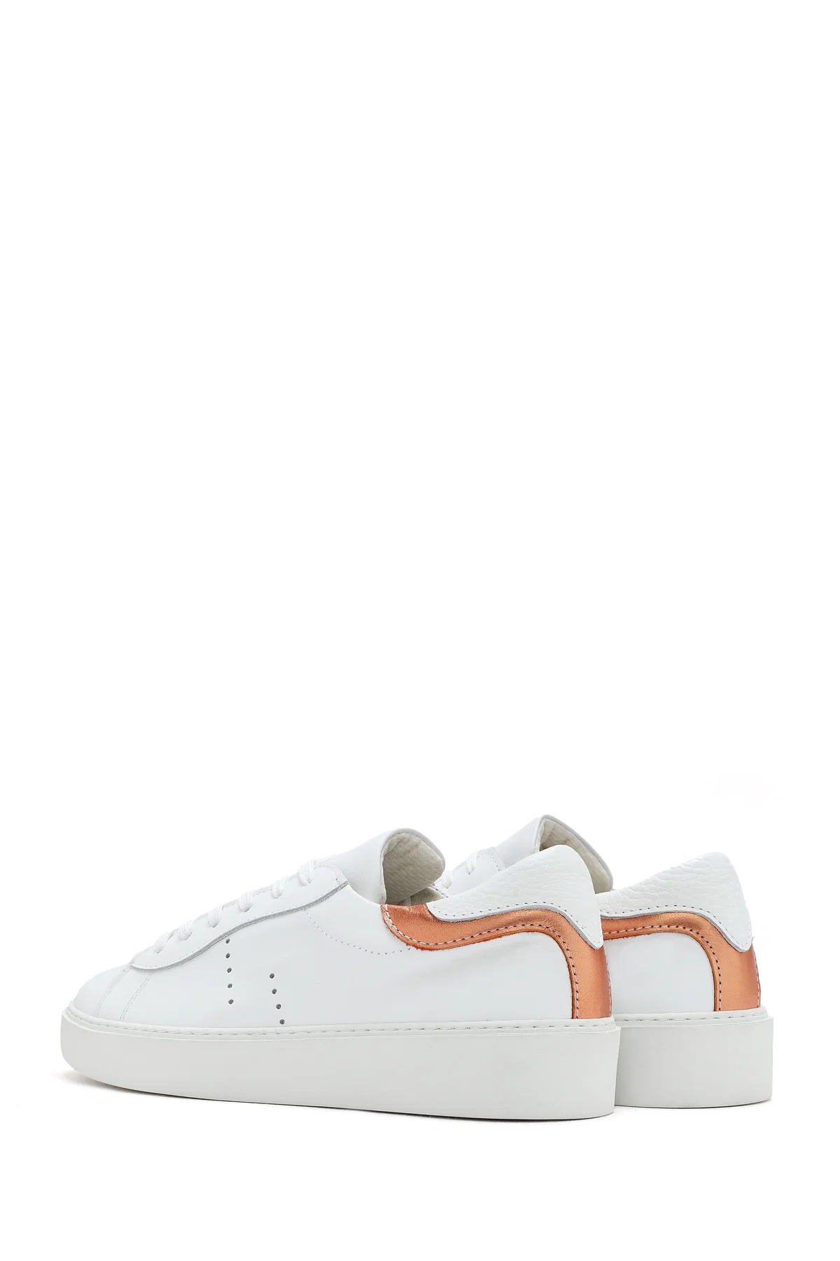 Kadın Beyaz Bağcıklı Deri Sneaker - Image 5