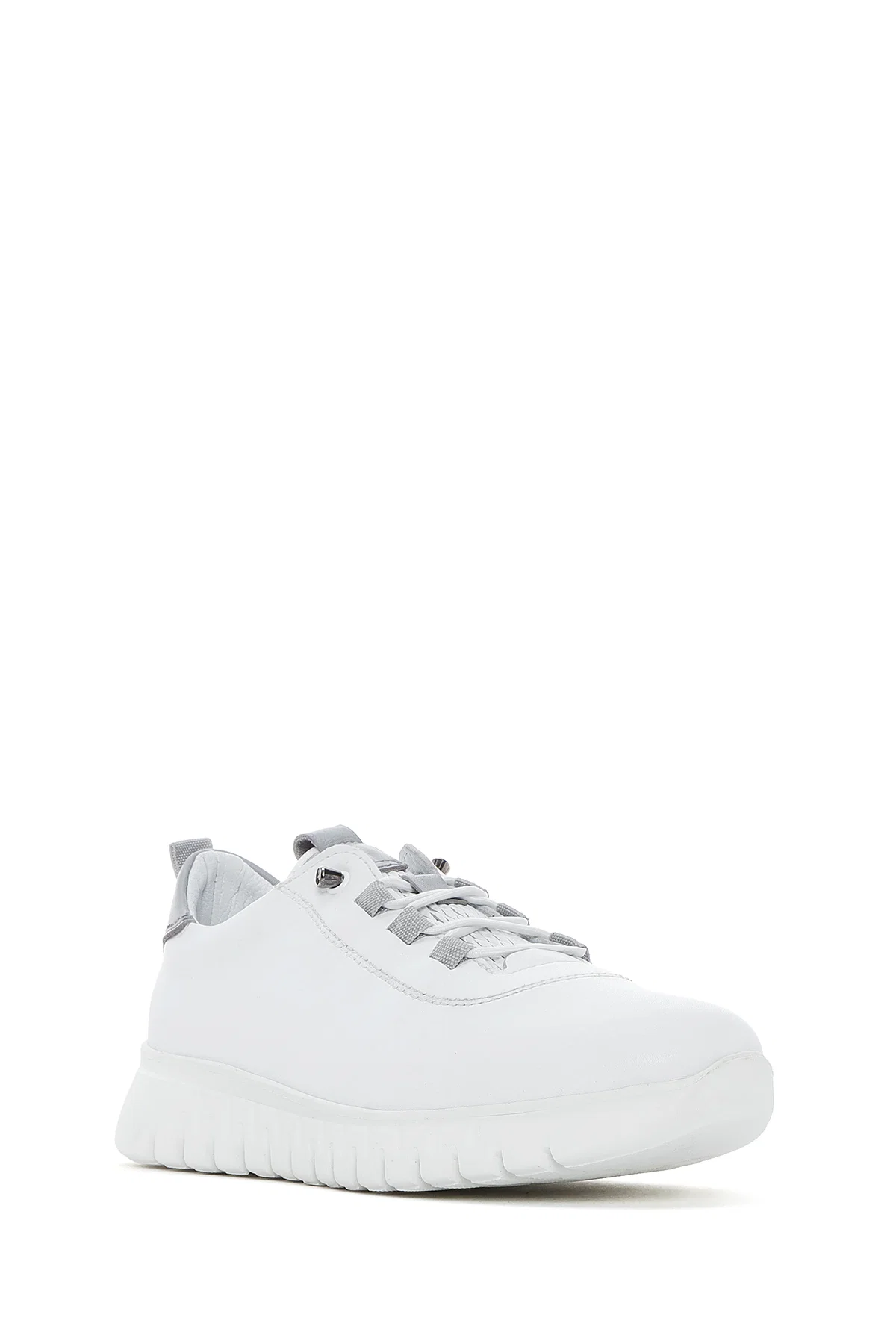 Kadın Beyaz Bağcıklı Deri Sneaker - Image 6