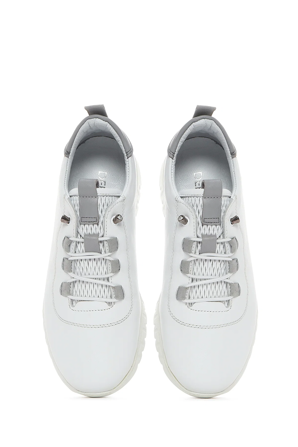 Kadın Beyaz Bağcıklı Deri Sneaker - Image 7