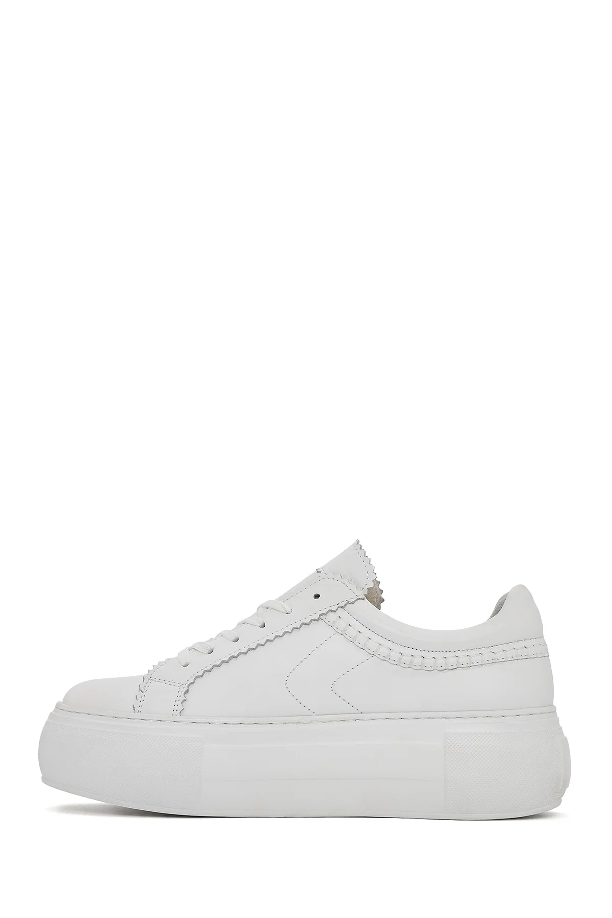 Kadın Beyaz Bağcıklı Kalın Tabanlı Deri Sneaker - Image 2