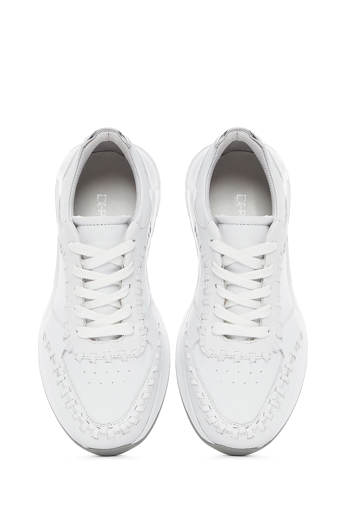 Kadın Beyaz Bağcıklı Kalın Tabanlı Deri Sneaker - Image 7