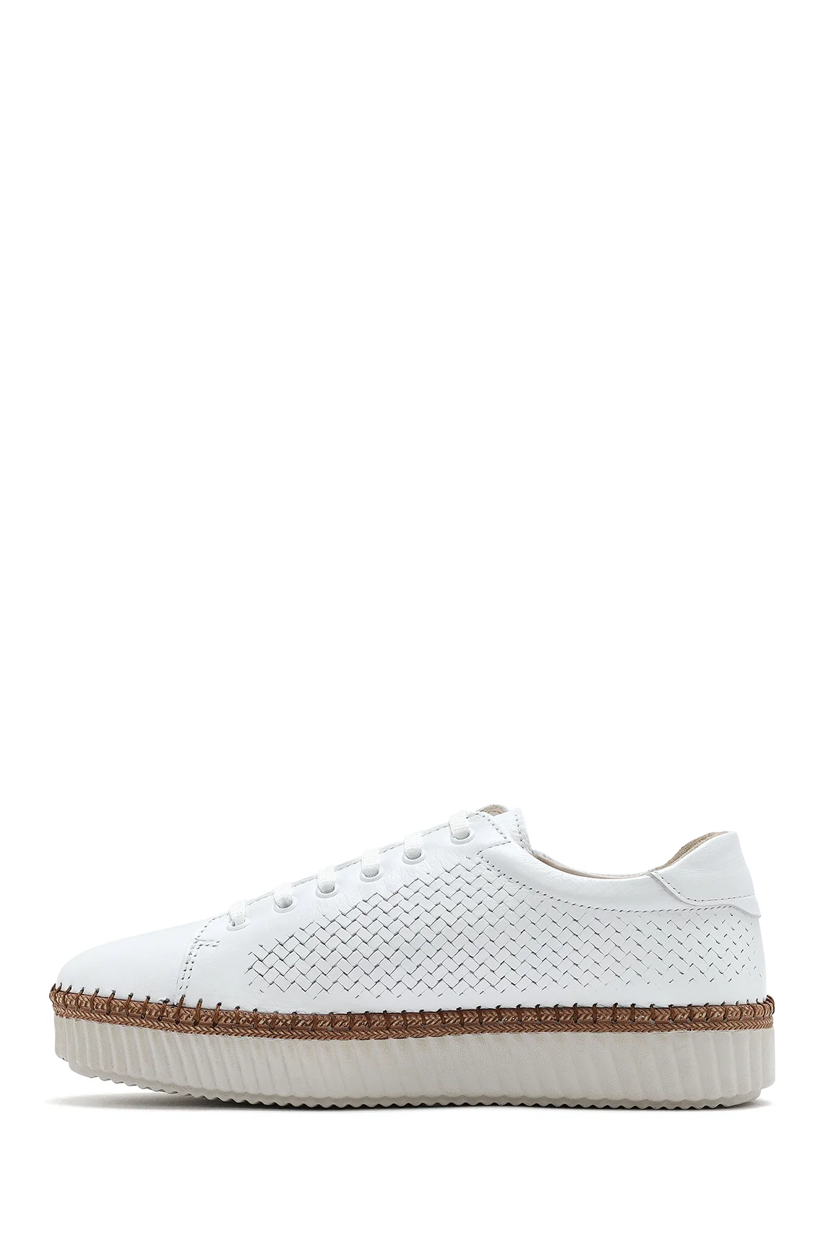 Kadın Beyaz Bağcıklı Kalın Tabanlı Deri Sneaker - Image 2