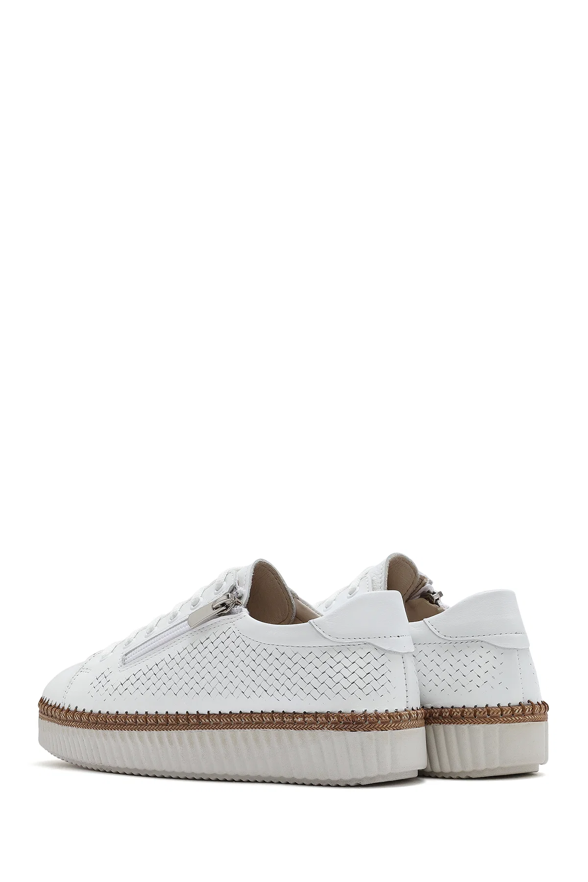 Kadın Beyaz Bağcıklı Kalın Tabanlı Deri Sneaker - Image 5