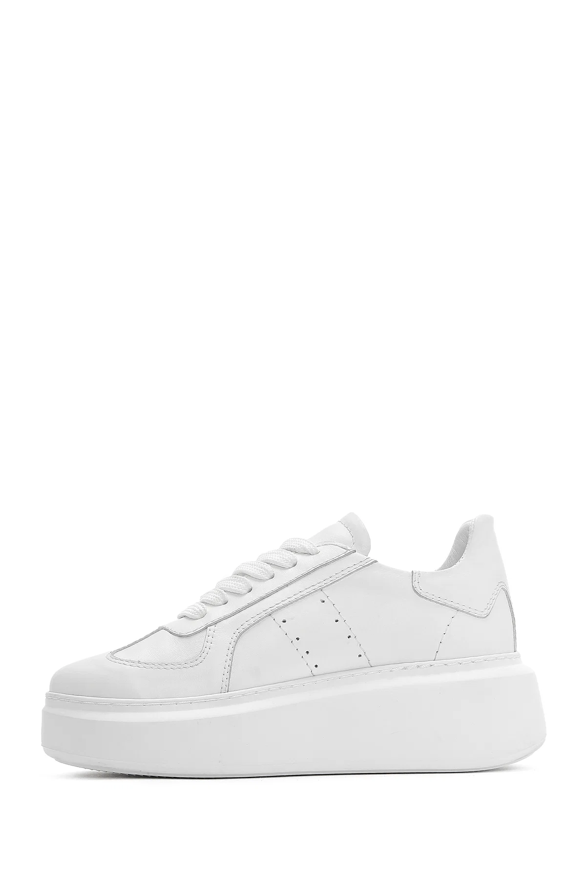Kadın Beyaz Bağcıklı Kalın Tabanlı Deri Sneaker - Image 2