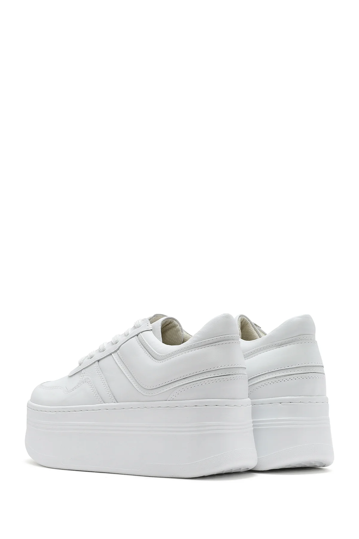 Kadın Beyaz Bağcıklı Kalın Tabanlı Deri Sneaker - Image 6