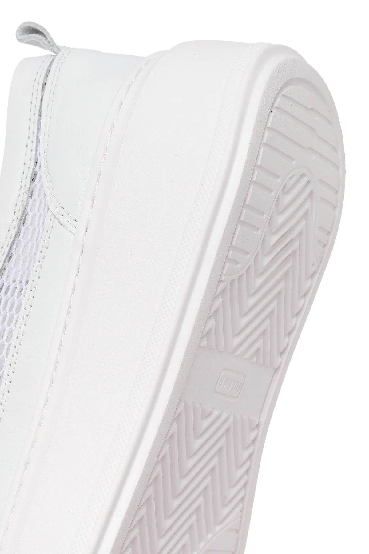 Kadın Beyaz Bağcıklı Kalın Tabanlı Deri Sneaker - Image 8