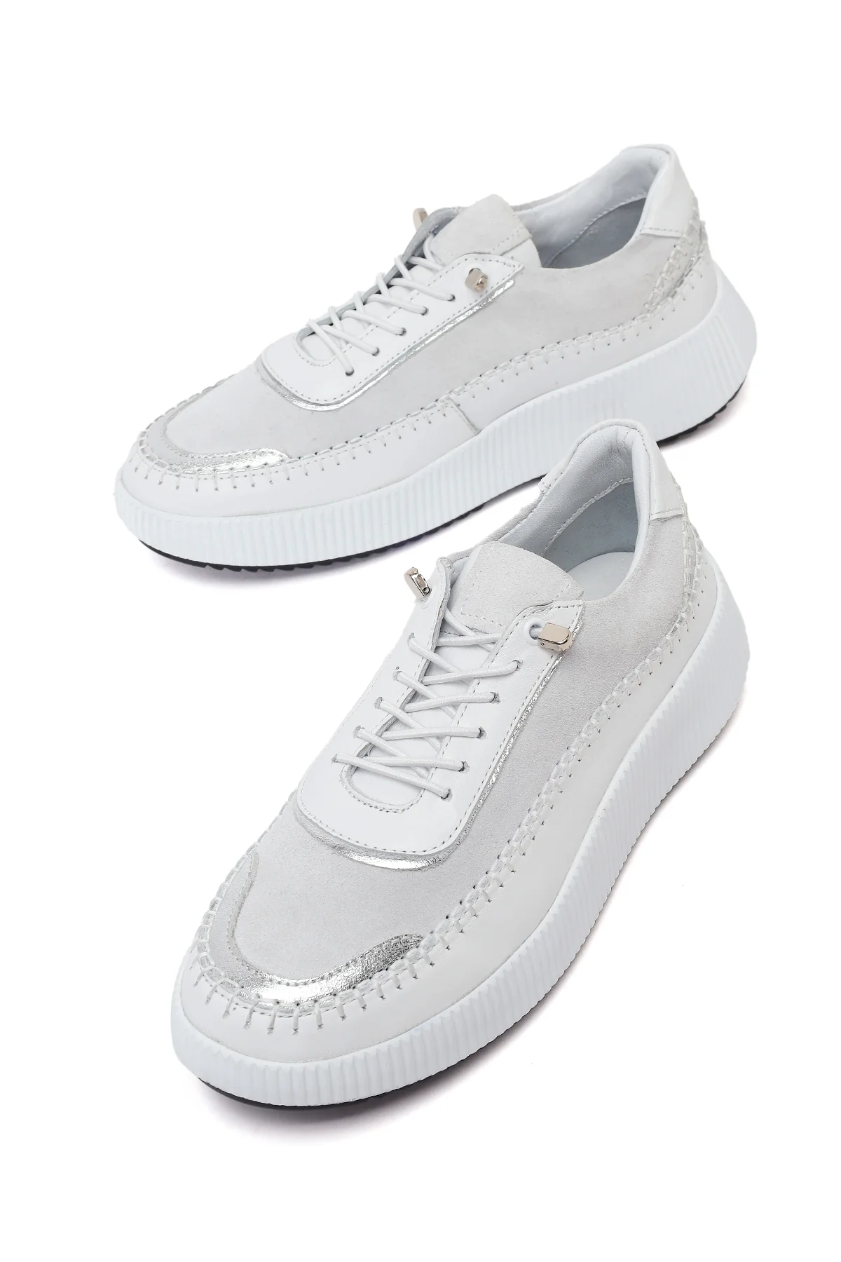 Kadın Beyaz Bağcıklı Kalın Tabanlı Deri Sneaker - Image 10