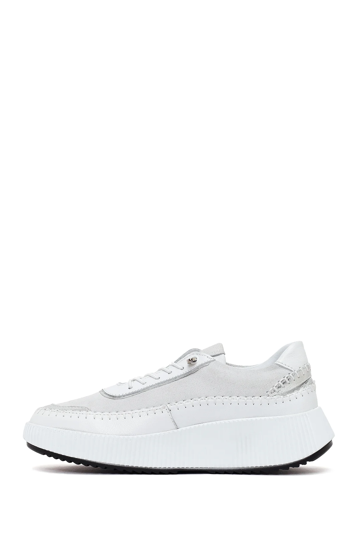 Kadın Beyaz Bağcıklı Kalın Tabanlı Deri Sneaker - Image 3