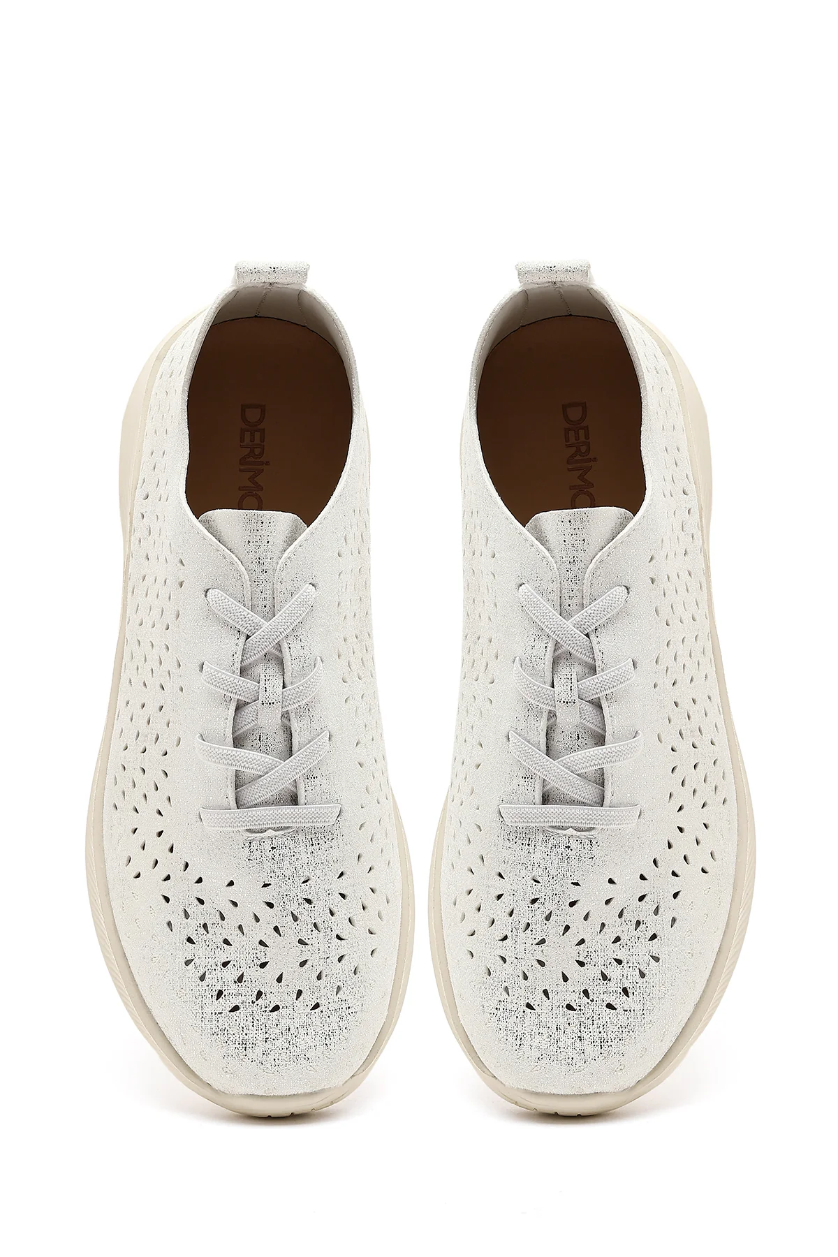 Kadın Beyaz Bağcıklı Kalın Tabanlı Desenli Kumaş Comfort Sneaker - Image 4