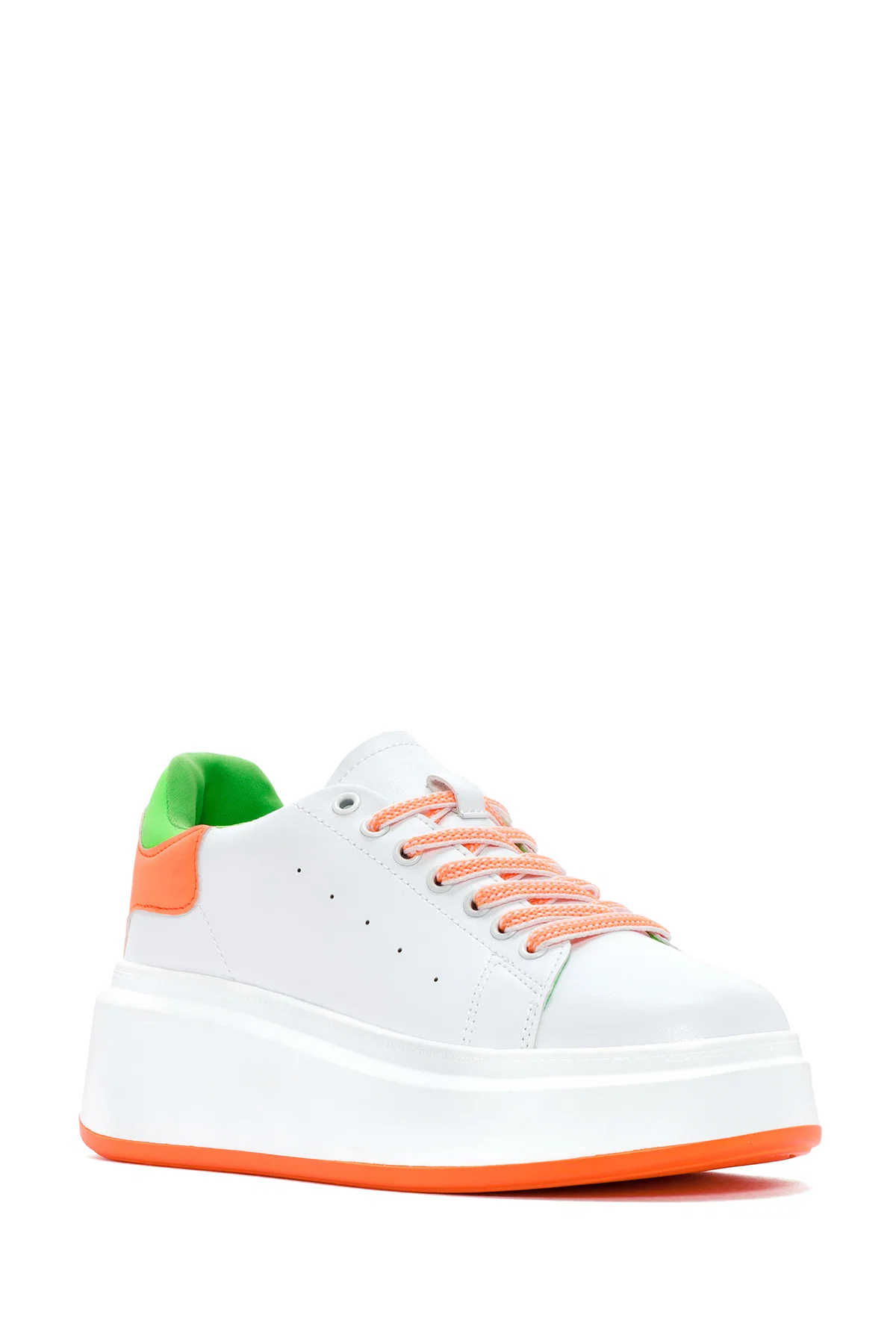 Kadın Beyaz Bağcıklı Kalın Tabanlı Sneaker - Image 6