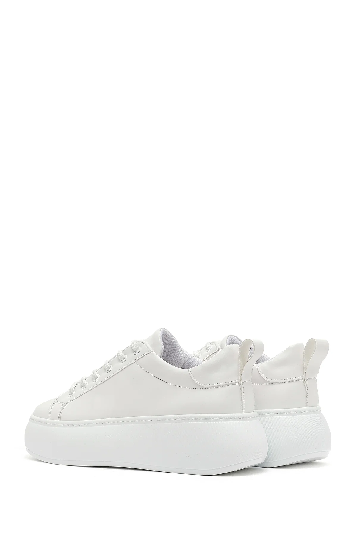 Kadın Beyaz Bağcıklı Kalın Tabanlı Sneaker - Image 5