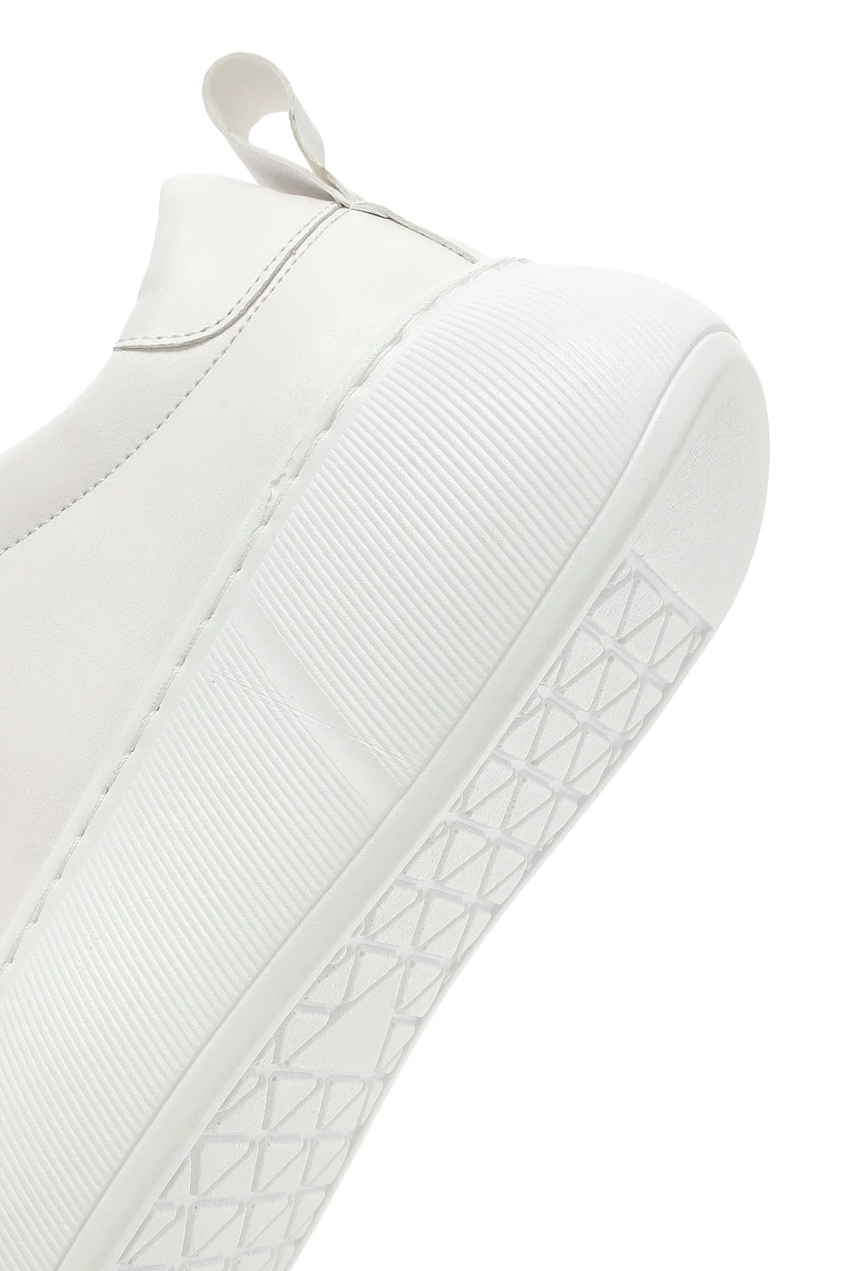 Kadın Beyaz Bağcıklı Kalın Tabanlı Sneaker - Image 8