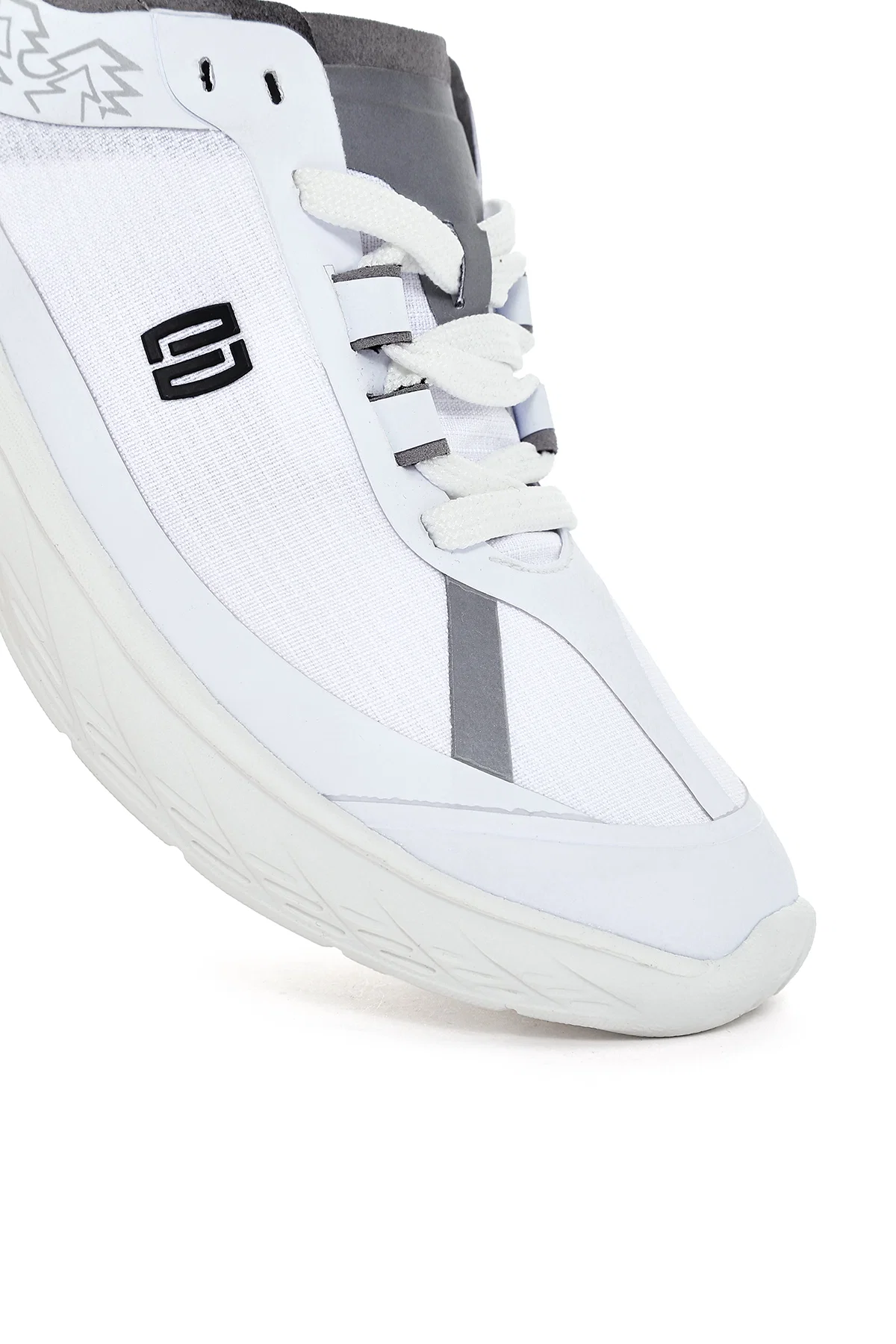 Kadın Beyaz Bağcıklı Kalın Tabanlı Sneaker - Image 8