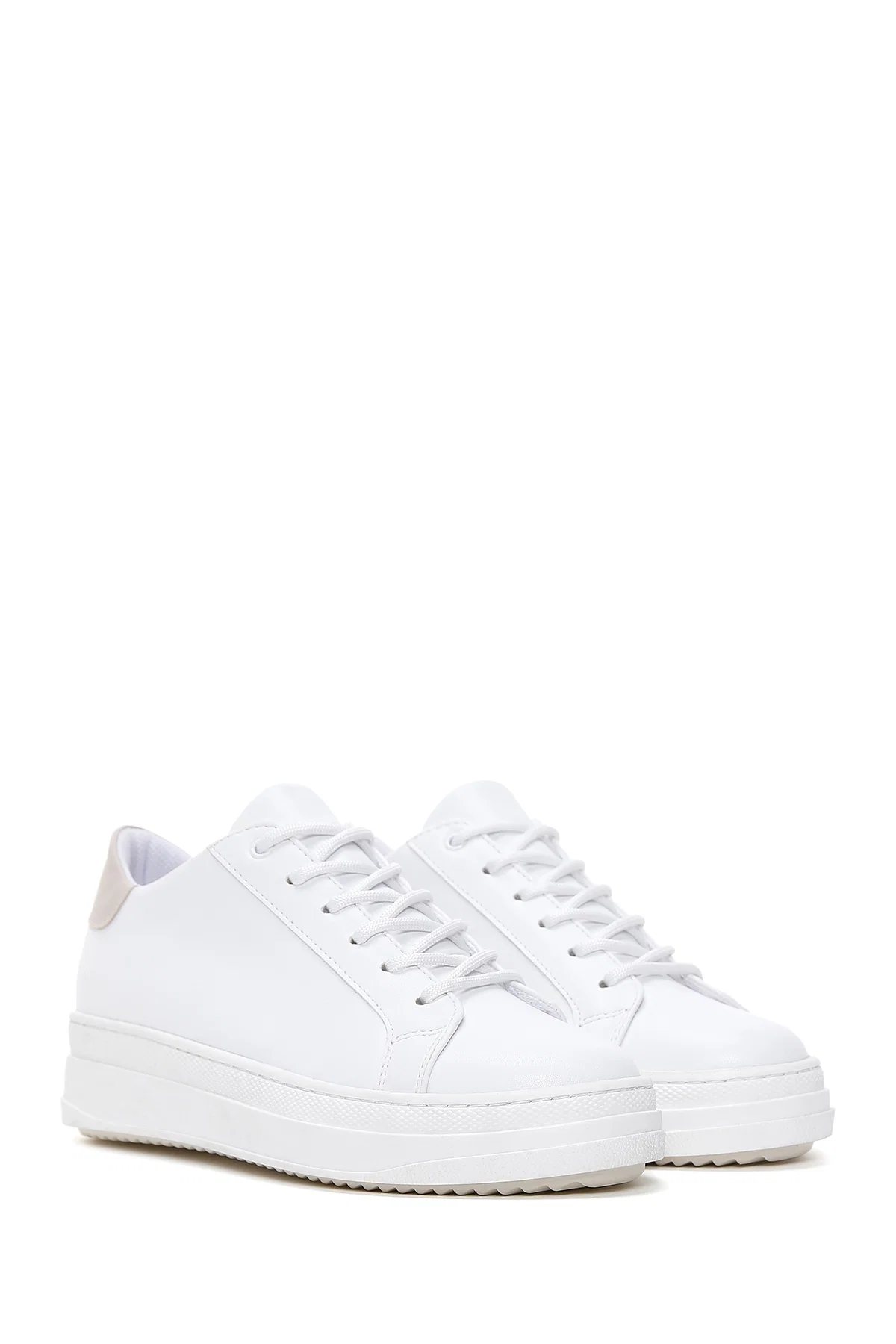Kadın Beyaz Bağcıklı Sneaker - Image 3