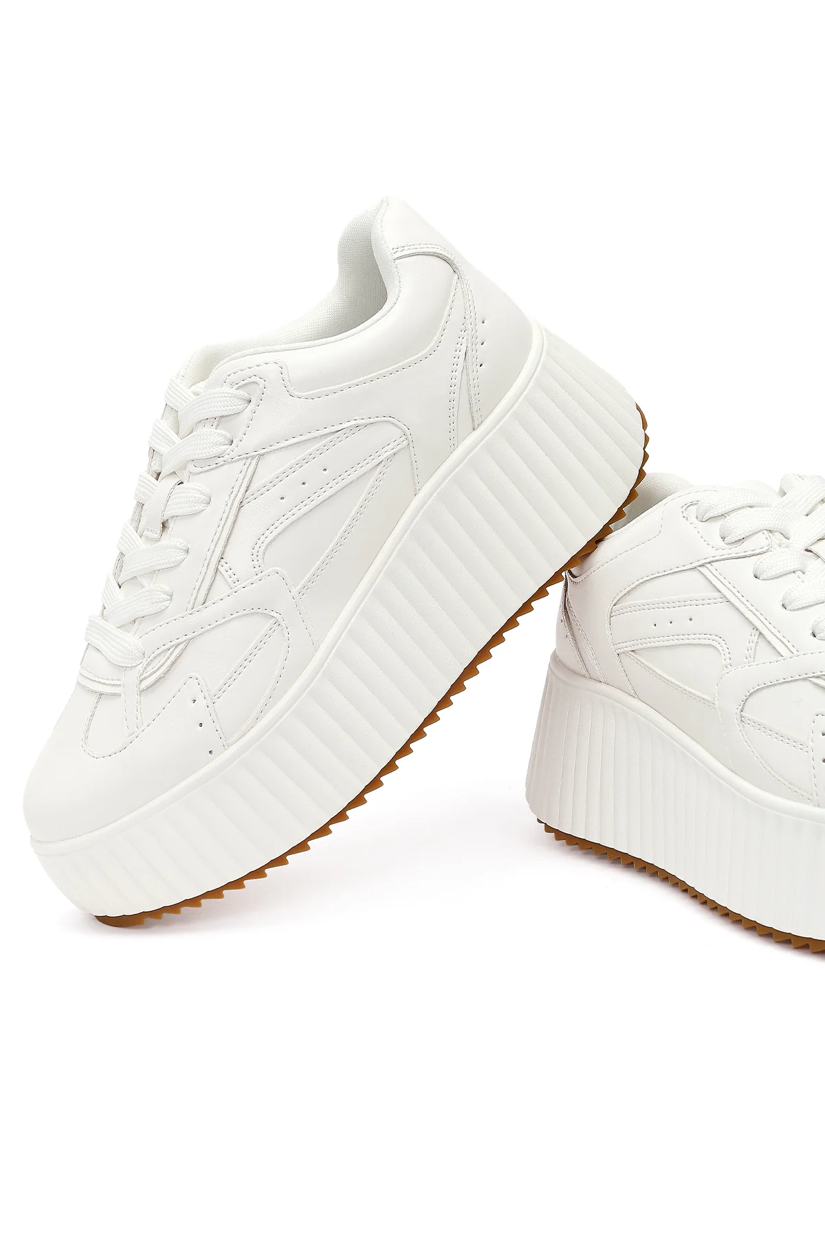 Kadın Beyaz Kalın Tabanlı Bağcıklı Sneaker - Image 11