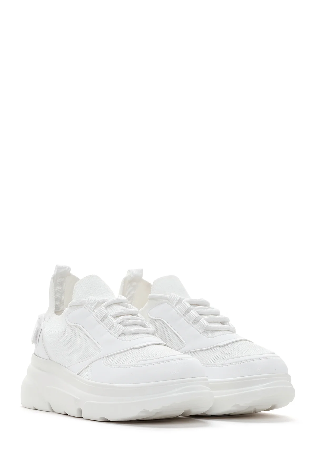 Kadın Beyaz Kalın Tabanlı Sneaker - Image 3