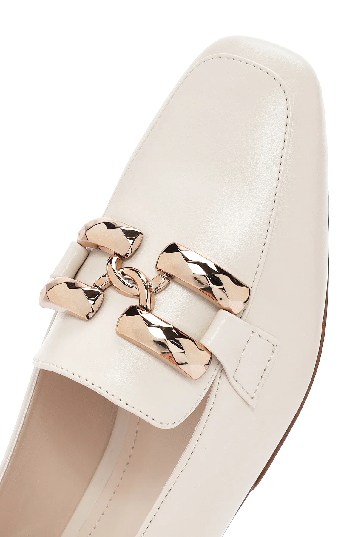 Kadın Beyaz Tokalı Maskülen Loafer - Image 9
