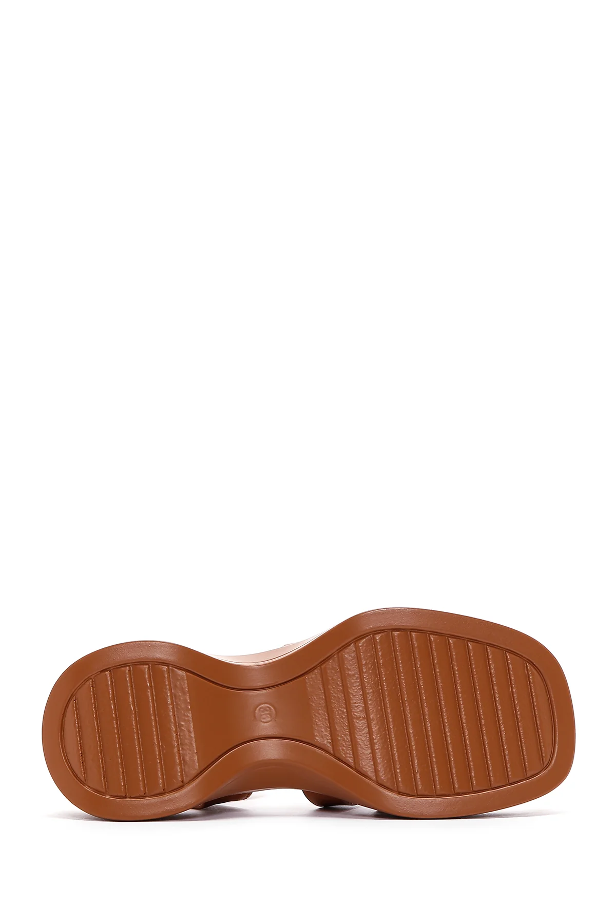Kadın Camel Bilekten Bantlı Kalın Tabanlı Comfort Sandalet - Image 4