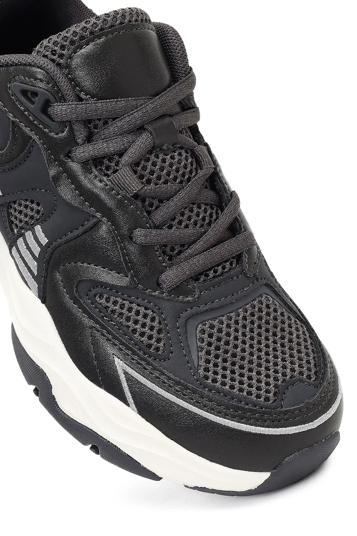 Kadın Gri Bağcıklı Kalın Tabanlı Sneaker - Image 9