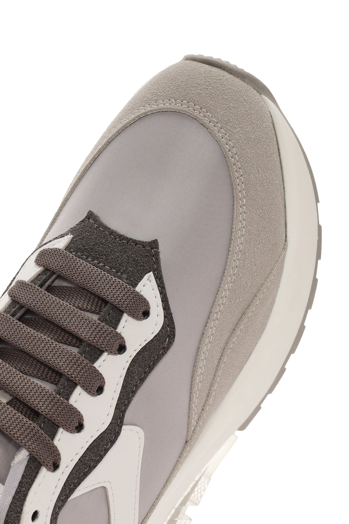 Kadın Gri Bağcıklı Kalın Tabanlı Spor Sneaker - Image 10