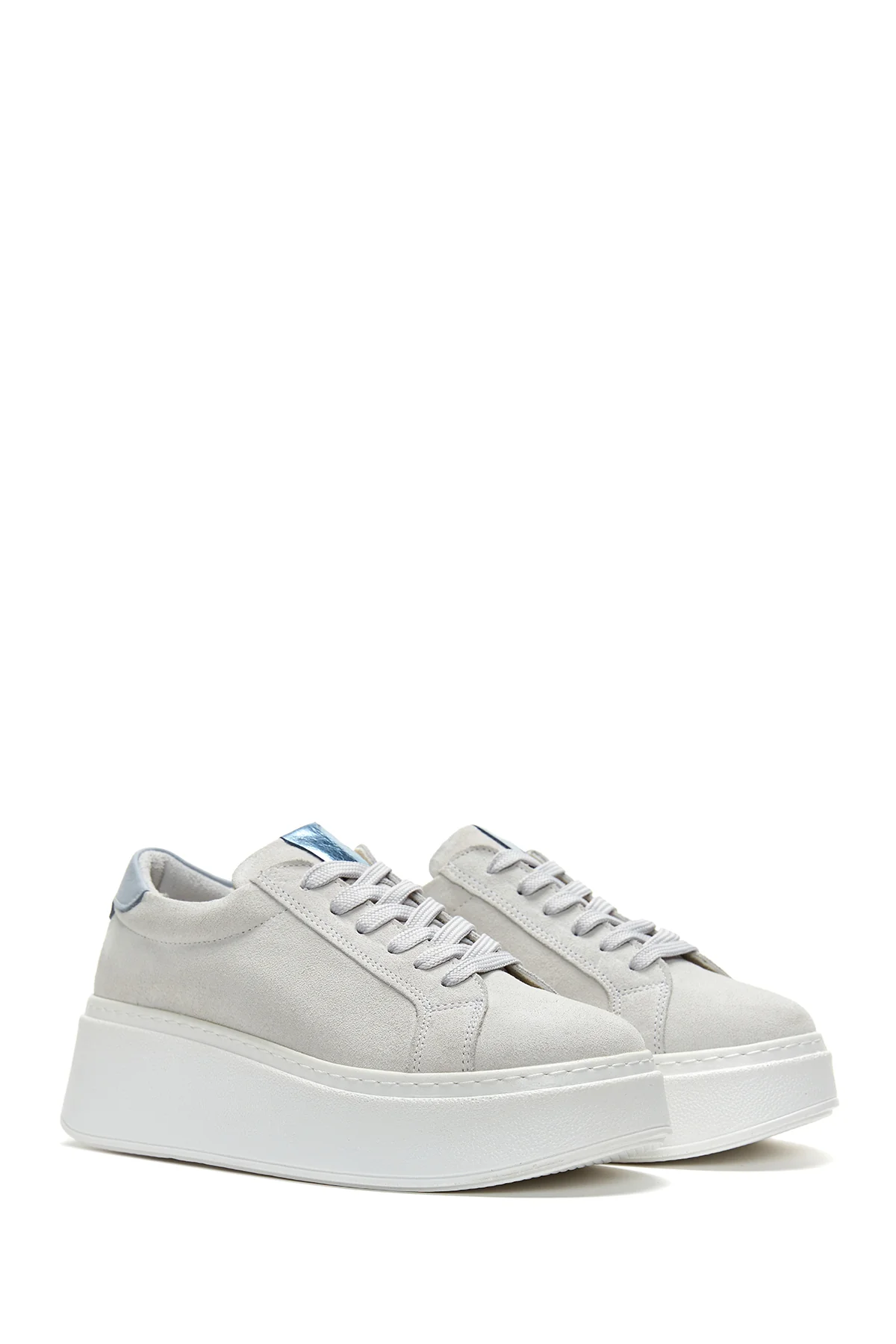 Kadın Gri Süet Deri Kalın Tabanlı Sneaker - Image 3