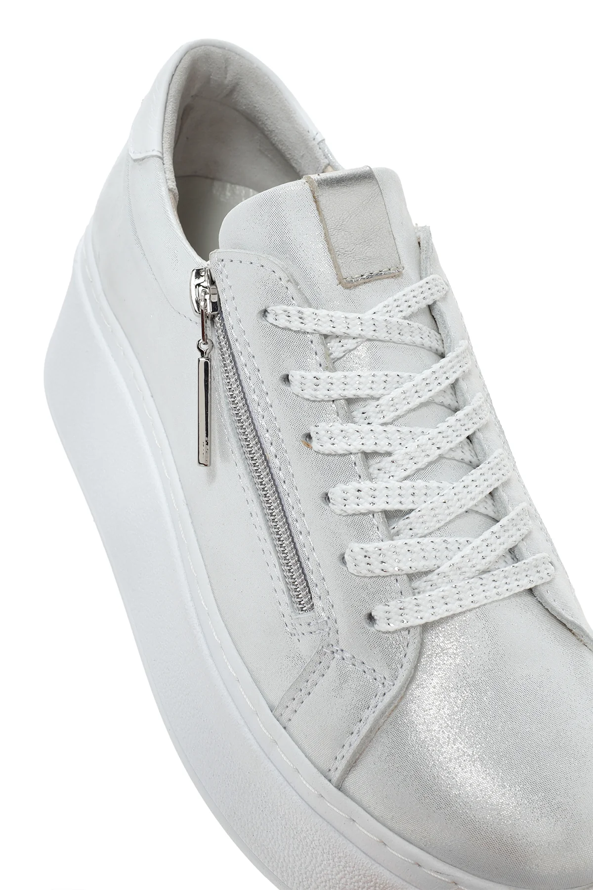 Kadın Gümüş Kalın Tabanlı Yandan Fermuarlı Deri Sneaker - Image 10