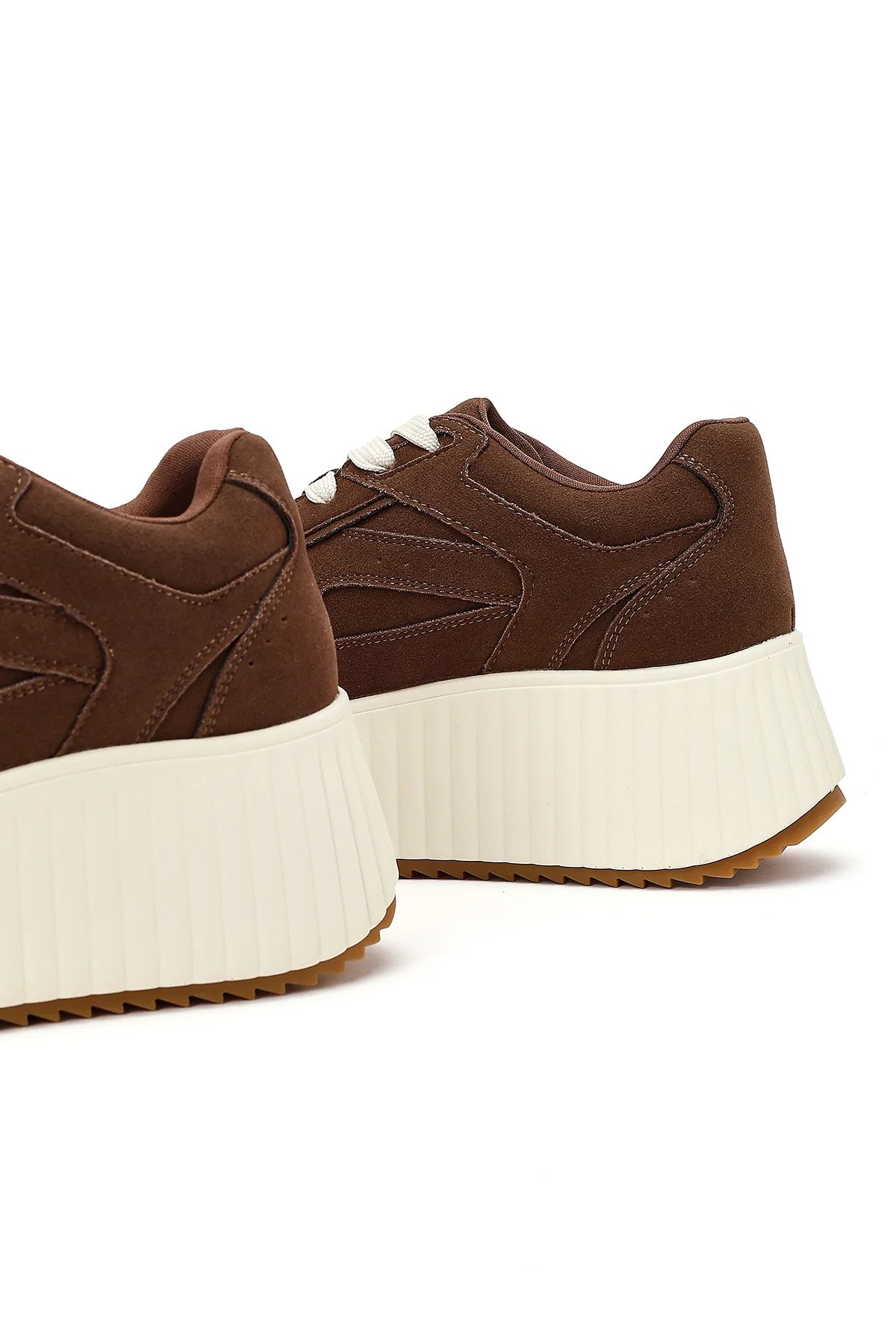 Kadın Kahverengi Bağcıklı Kalın Tabanlı Süet Sneaker - Image 11