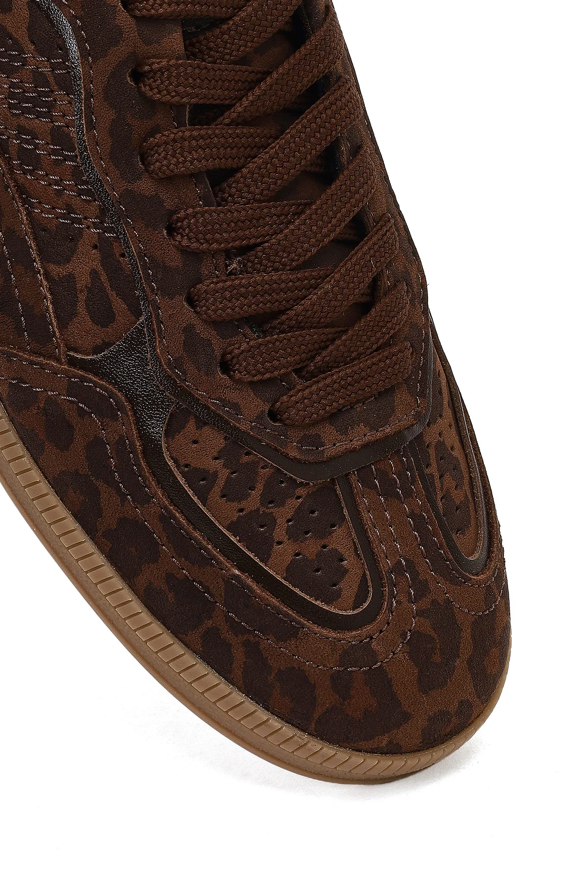 Kadın Kahverengi Bağcıklı Leopar Desenli Süet Deri Sneaker - Image 10