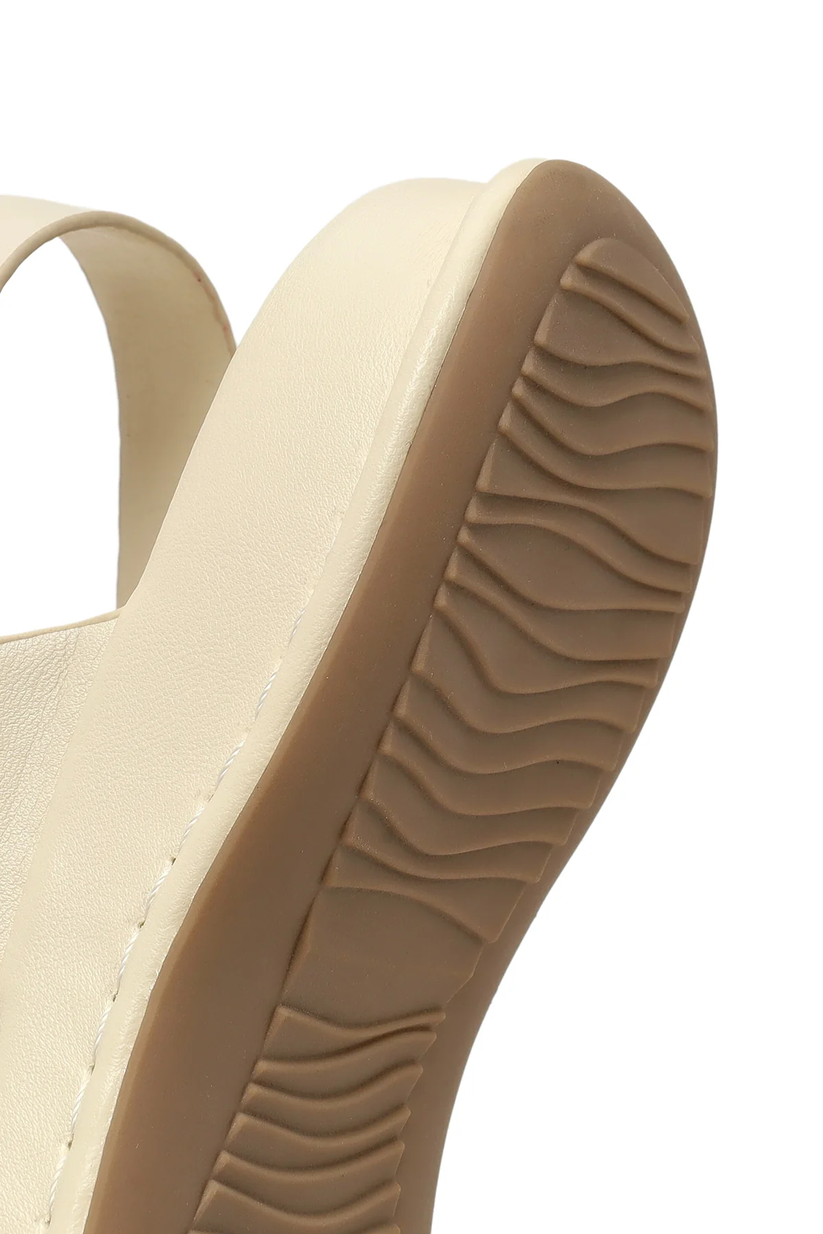 Kadın Krem Bantlı Kalın Tabanlı Comfort Sandalet - Image 8
