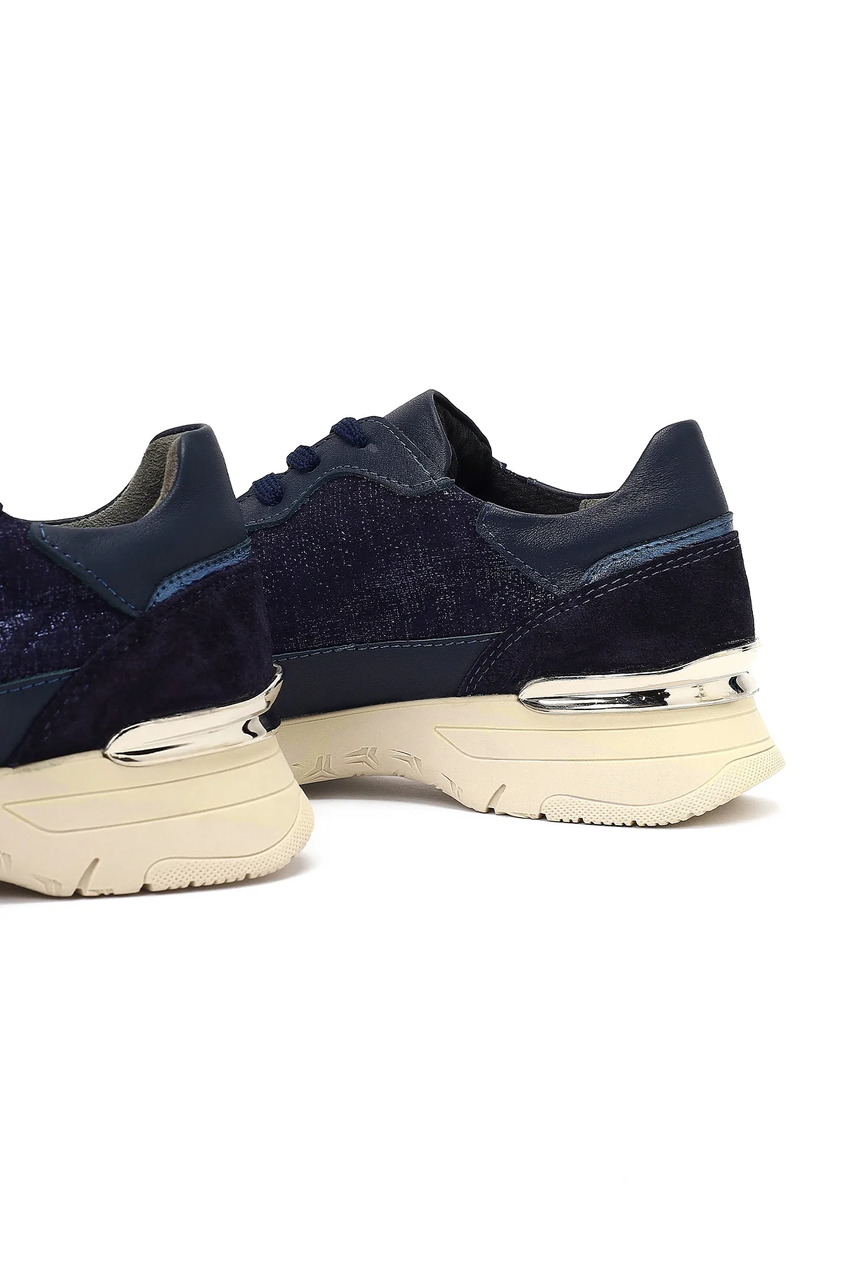 Kadın Lacivert Bağcıklı Kalın Tabanlı Deri Sneaker - Image 11