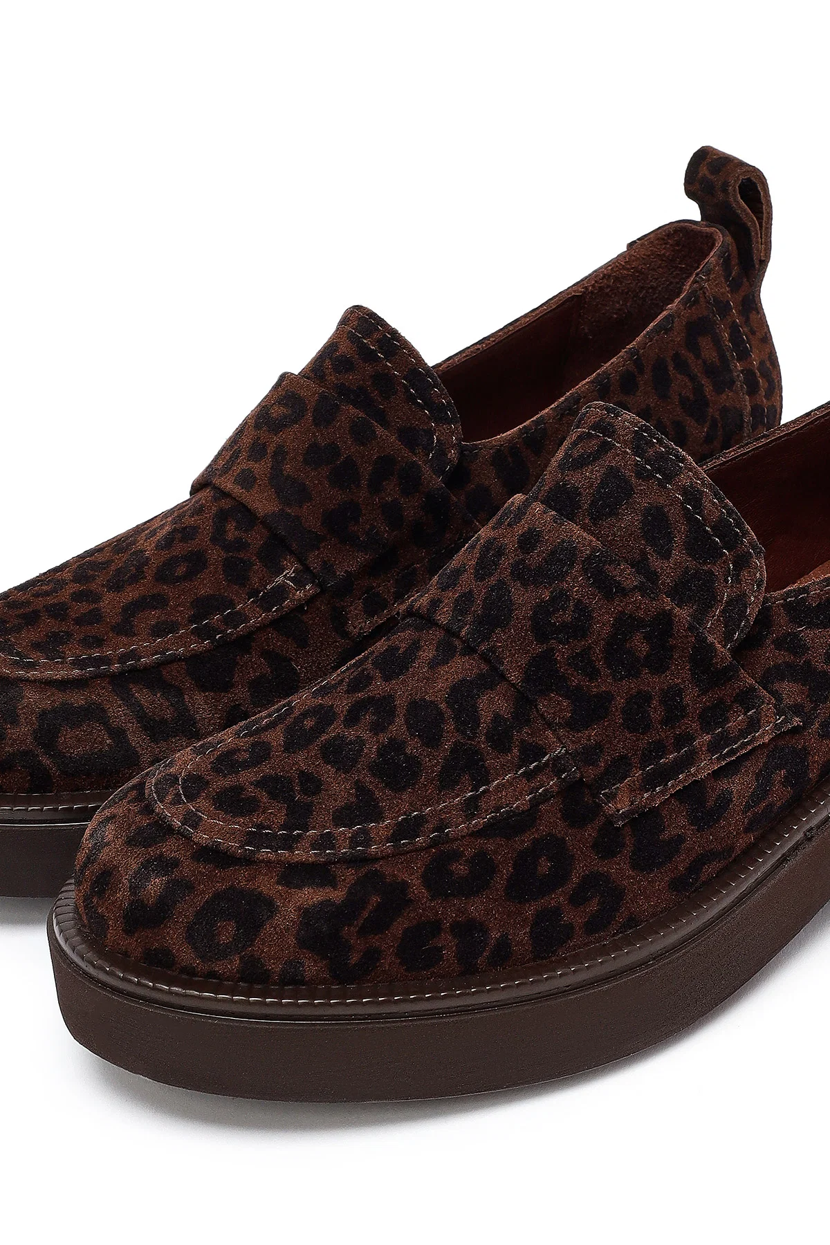 Kadın Leopar Desenli Süet Deri Maskülen Loafer - Image 9