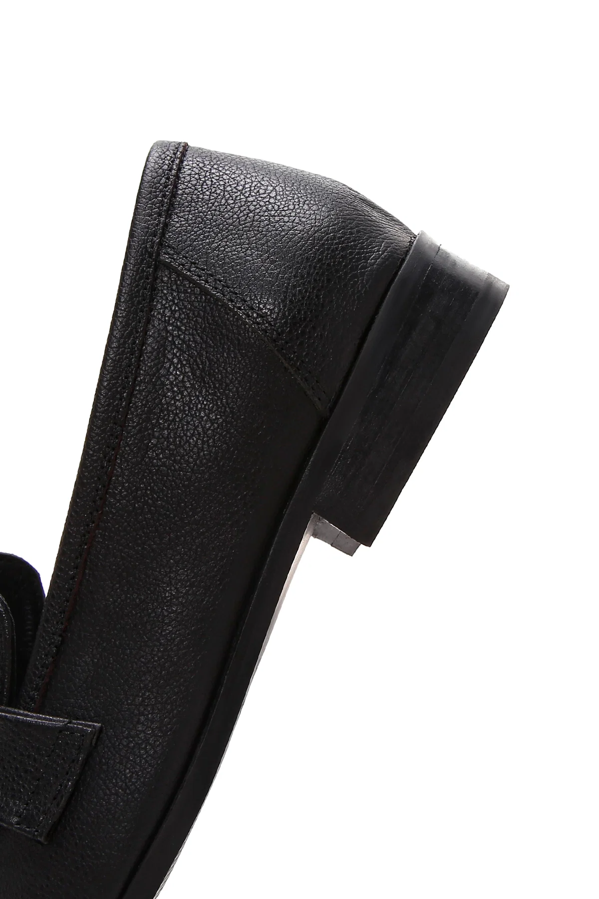 Kadın Siyah Aksesuar Detaylı Deri Maskülen Loafer - Image 7