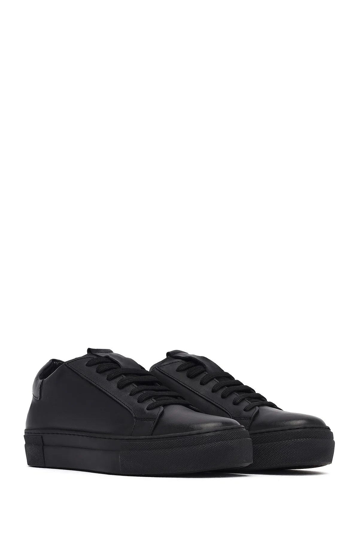 Kadın Siyah Bağcıklı Deri Sneaker - Image 3